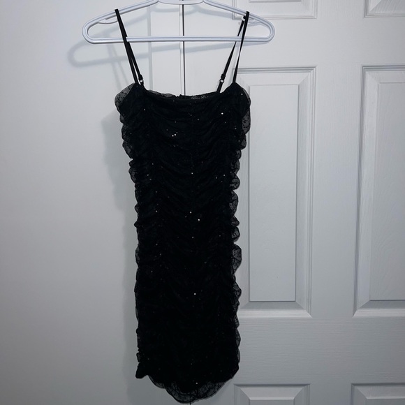 Black scrunched sequin dress - Picture 1 of 4